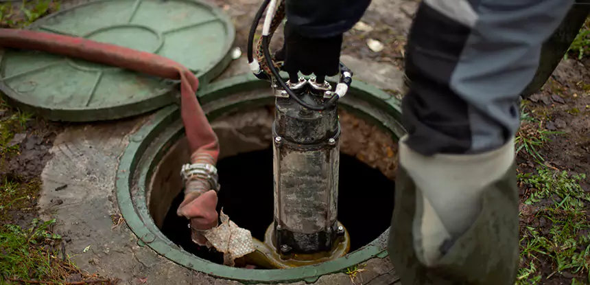 Professional Sewage Cleanup Services in Manitou Springs, CO